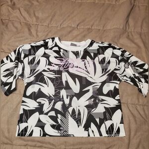 Puma Kids Girls Black White T-Shirt Pink Logo Short Sleeve Top Size M(8-10)